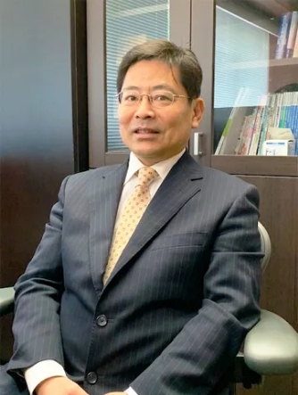 总裁 産贺 崇由